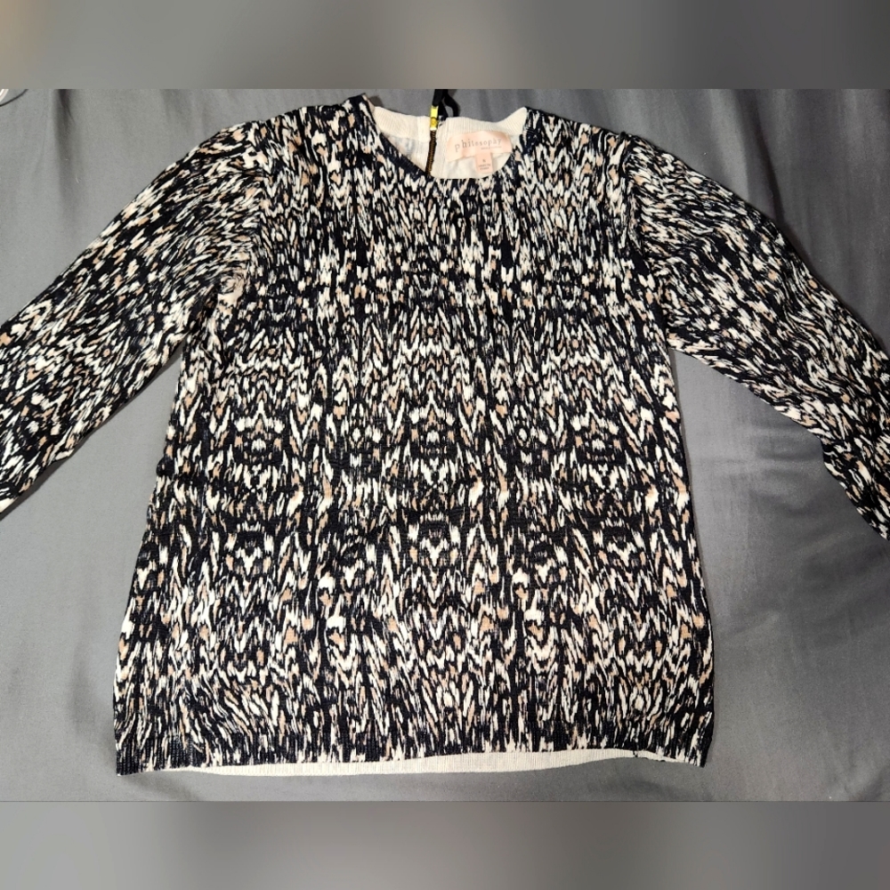 Philosophy tan/cream sweater (s)
